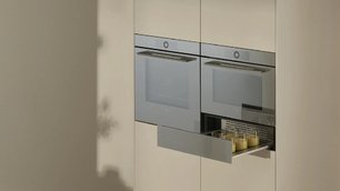 Встраиваемый подогреватель посуды V-ZUG V4000 31 WDEE6V1C черное стекло фото 4 в Казани и Татарстане