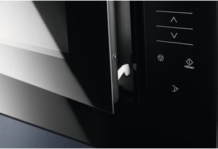 Встраиваемая микроволновая печь Электролюкс KMFE264TEX фото 3 в Казани и Татарстане Встраиваемая микроволновая печь Electrolux KMFE264TEX фото 3 в Казани и Татарстане