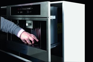 Встраиваемая кофемашина Fulgor Milano LCM 4509 TC WH фото 4 в Казани и Татарстане