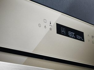 Духовой шкаф Электролюкс LOE7C31S фото 3 в Казани и Татарстане Духовой шкаф Electrolux LOE7C31S фото 3 в Казани и Татарстане