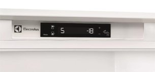 Холодильник Электролюкс ENC2813AOW фото 2 в Казани и Татарстане Холодильник Electrolux ENC2813AOW фото 2 в Казани и Татарстане