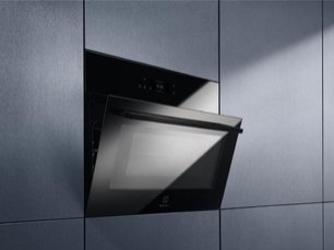 Встраиваемая микроволновая печь Электролюкс EVM 8E08Z фото 3 в Казани и Татарстане Встраиваемая микроволновая печь Electrolux EVM 8E08Z фото 3 в Казани и Татарстане