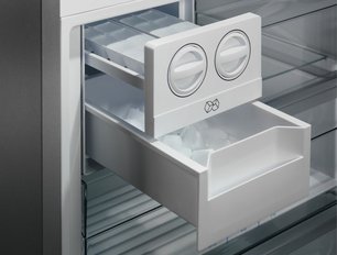 Холодильник Электролюкс RNT7MF46X2 фото 3 в Казани и Татарстане Холодильник Electrolux RNT7MF46X2 фото 3 в Казани и Татарстане
