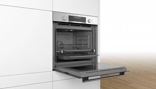 Встраиваемый духовой шкаф с функцией добавления пара BOSCH HRG5580S6R фото 3 в Казани и Татарстане Встраиваемый духовой шкаф с функцией добавления пара BOSCH HRG5580S6R фото 3 в Казани и Татарстане