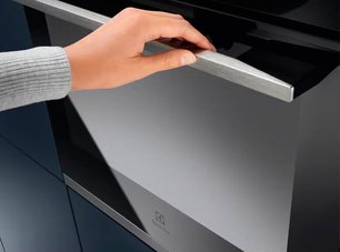 Духовой шкаф Электролюкс KOAAS31CX фото 3 в Казани и Татарстане Духовой шкаф Electrolux KOAAS31CX фото 3 в Казани и Татарстане