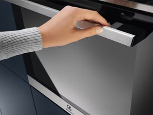 Духовой шкаф Электролюкс EOE7C31X фото 4 в Казани и Татарстане Духовой шкаф Electrolux EOE7C31X фото 4 в Казани и Татарстане