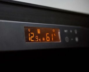 Встраиваемый монотемпературный винный шкаф EuroCave K-800014-S фото 4 в Казани и Татарстане