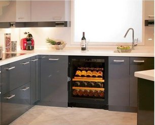 Встраиваемый монотемпературный винный шкаф EuroCave K-800012-S фото 2 в Казани и Татарстане