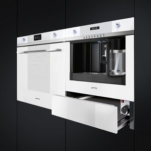 Кофемашина Смег CMSC451B фото 2 в Казани и Татарстане Кофемашина Smeg CMSC451B фото 2 в Казани и Татарстане
