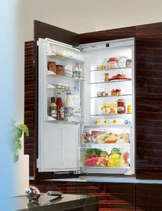 Холодильник Либхер IKB 2460 PremiumPlus BioFresh фото 3 в Казани и Татарстане Холодильник Liebherr IKB 2460 PremiumPlus BioFresh фото 3 в Казани и Татарстане