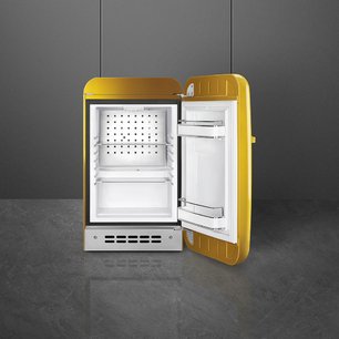Холодильник Смег FAB5RDGO5 фото 2 в Казани и Татарстане Холодильник Smeg FAB5RDGO5 фото 2 в Казани и Татарстане
