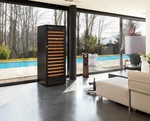 Монотемпературный винный шкаф EuroCave P-300042-L фото 3 в Казани и Татарстане