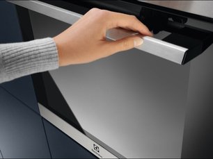 Духовой шкаф Электролюкс EOF3H40BX фото 3 в Казани и Татарстане Духовой шкаф Electrolux EOF3H40BX фото 3 в Казани и Татарстане