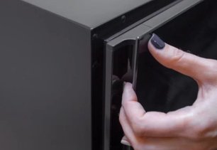Винный шкаф Coldvine C23-KBT2 фото 4 в Казани и Татарстане Винный шкаф Cold Vine C23-KBT2 фото 4 в Казани и Татарстане