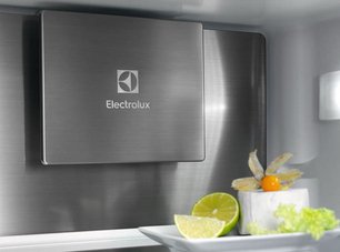 Встраиваемый холодильник Электролюкс ENC8MC19S фото 3 в Казани и Татарстане Встраиваемый холодильник Electrolux ENC8MC19S фото 3 в Казани и Татарстане