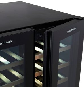 Встраиваемый под столешницу винный шкаф Селлар Приват CP042-2TBH фото 2 в Казани и Татарстане Встраиваемый под столешницу винный шкаф CellarPrivate CP042-2TBH фото 2 в Казани и Татарстане