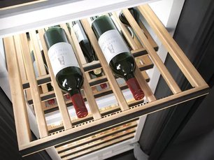 Встраиваемый винный шкаф Миле KWT 2672 VIS MasterCool фото 4 в Казани и Татарстане Встраиваемый винный шкаф Miele KWT 2672 VIS MasterCool фото 4 в Казани и Татарстане
