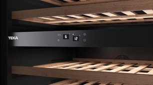 Встраиваемый винный шкаф Тека RVU 20046 GBK фото 4 в Казани и Татарстане Встраиваемый винный шкаф Teka RVU 20046 GBK фото 4 в Казани и Татарстане