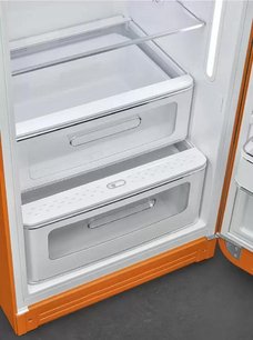 Холодильник Смег FAB28ROR5 фото 2 в Казани и Татарстане Холодильник Smeg FAB28ROR5 фото 2 в Казани и Татарстане