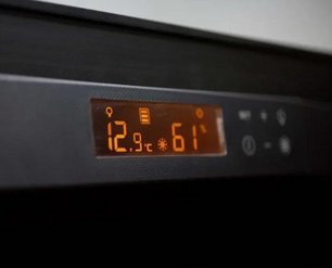 Монотемпературный винный шкаф EuroCave R-400024-L2W фото 4 в Казани и Татарстане