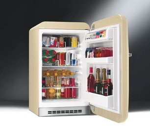 Холодильник Смег FAB10HRP фото 3 в Казани и Татарстане Холодильник Smeg FAB10HRP фото 3 в Казани и Татарстане