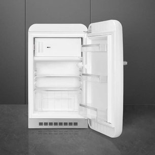 Холодильник Смег FAB10RWH5 фото 2 в Казани и Татарстане Холодильник Smeg FAB10RWH5 фото 2 в Казани и Татарстане
