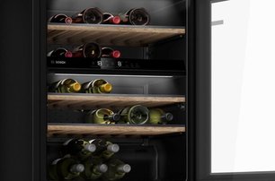 Винный шкаф Бош KWK16ABGB фото 3 в Казани и Татарстане Винный шкаф Bosch KWK16ABGB фото 3 в Казани и Татарстане