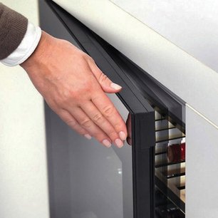 Встраиваемый винный шкаф Dunavox DXB-42.100DB.TO фото 3 в Казани и Татарстане