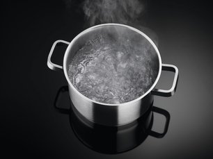 Варочная панель Электролюкс EHH93320NK фото 4 в Казани и Татарстане Варочная панель Electrolux EHH93320NK фото 4 в Казани и Татарстане