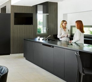 Встраиваемый мультитемпературный винный шкаф EuroCave I-090023-S фото 4 в Казани и Татарстане