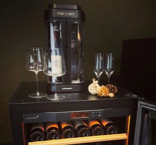 Монотемпературный винный шкаф EuroCave P-300020-S фото 2 в Казани и Татарстане