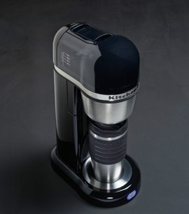 Кофеварка Китчен Эйд 5KCM0402EOB фото 4 в Казани и Татарстане Кофеварка KitchenAid 5KCM0402EOB фото 4 в Казани и Татарстане
