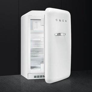 Холодильник Смег FAB10RB фото 2 в Казани и Татарстане Холодильник Smeg FAB10RB фото 2 в Казани и Татарстане