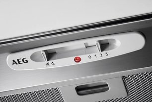 Встраиваемая вытяжка AEG DGB1522S фото 4 в Казани и Татарстане
