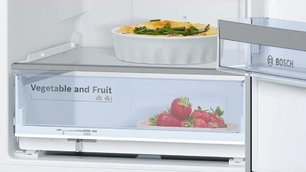 Двухкамерный холодильник Бош KGN 39LB10 R фото 4 в Казани и Татарстане Двухкамерный холодильник Bosch KGN 39LB10 R фото 4 в Казани и Татарстане