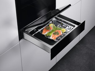 Вакуумный упаковщик AEG KDE911423B фото 4 в Казани и Татарстане