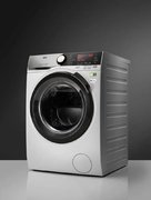 Стирально-сушильная машина AEG L8WBC61S фото 2 в Казани и Татарстане