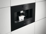 Встраиваемая кофемашина AEG KKE884500B фото 2 в Казани и Татарстане