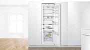 Встраиваемый однокамерный холодильник Bosch KIR81ADE0 фото 2 в Казани и Татарстане