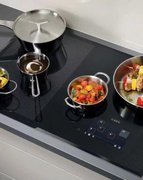 Варочная панель AEG HKH81700XB фото 3 в Казани и Татарстане