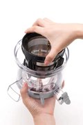 Соковыжималка Смег SJF01PBEU фото 4 в Казани и Татарстане Соковыжималка Smeg SJF01PBEU фото 4 в Казани и Татарстане