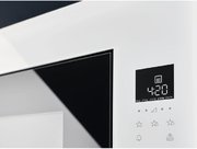Встраиваемая микроволновая печь Electrolux KMFE264TEW фото 4 в Казани и Татарстане