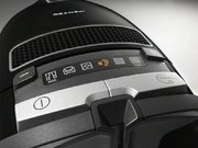 Пылесос Миле SGSA3 Complete C3 Parquet Celebration черный обсидиан фото 4 в Казани и Татарстане Пылесос Miele SGSA3 Complete C3 Parquet Celebration черный обсидиан фото 4 в Казани и Татарстане