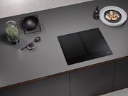 Индукционная панель конфорок с сенсорным управлением Miele KM7564 FL фото 3 в Казани и Татарстане