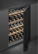 Встраиваемый винный шкаф Smeg CVI638RN1 фото 3 в Казани и Татарстане
