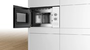 Встраиваемая микроволновая печь Bosch BFL520MW0 фото 4 в Казани и Татарстане