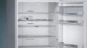 Отдельностоящий холодильник с нижней морозильной камерой SIEMENS KG49NSW2AR фото 4 в Казани и Татарстане