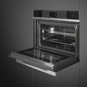 Компактный духовой шкаф с пароваркой Smeg SF4104WVCPN фото 4 в Казани и Татарстане