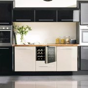 Винный шкаф Indel B ВСТРАИВАЕМЫЙ 24 ДОМ ПЛЮС (BUILT-IN 24 HOMME PLUS) фото 2 в Казани и Татарстане