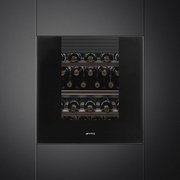 Встраиваемый холодильный шкаф для вина Smeg CVI129B3 фото 2 в Казани и Татарстане